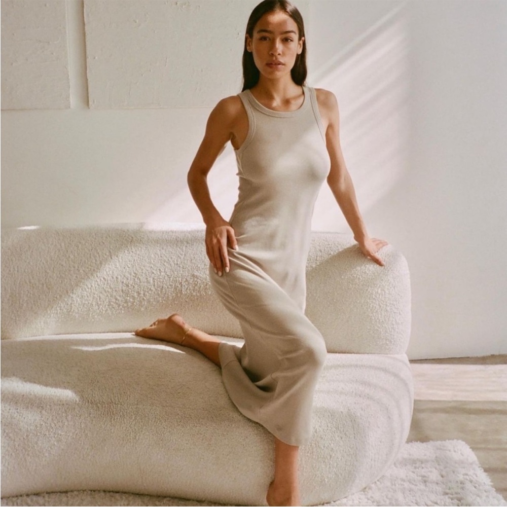 AYR • The Metro Ribbed Knit Dress Mushroom Color